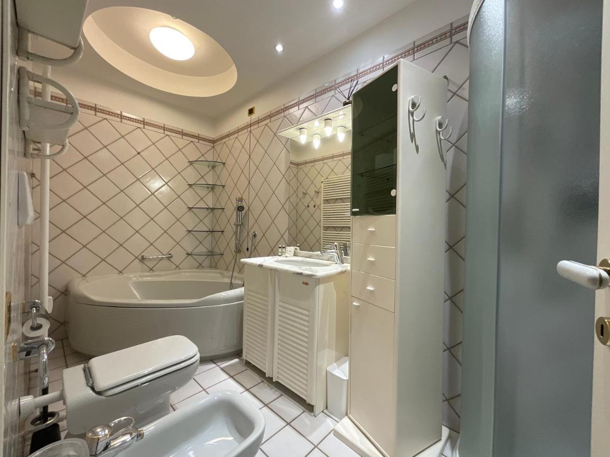 Tito Livio Deluxe Accommodation Padoue Extérieur photo